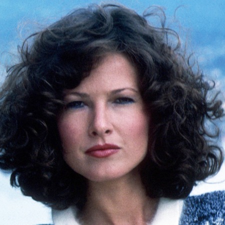 Elyssa Davalos is a millionaire.